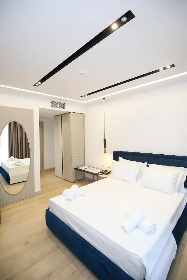 Chimaera Hotel Himare