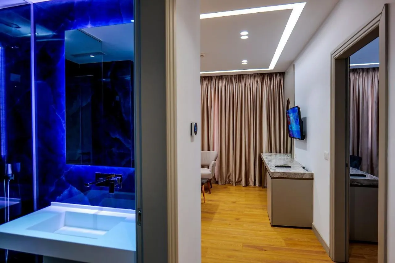 Chimaera Hotel Himare